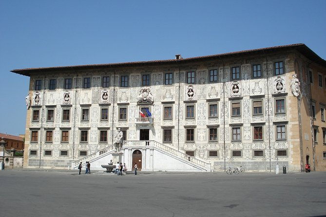 livorno-shore-excursion-pisa-lucca-and-wine-experience-private-day-trip