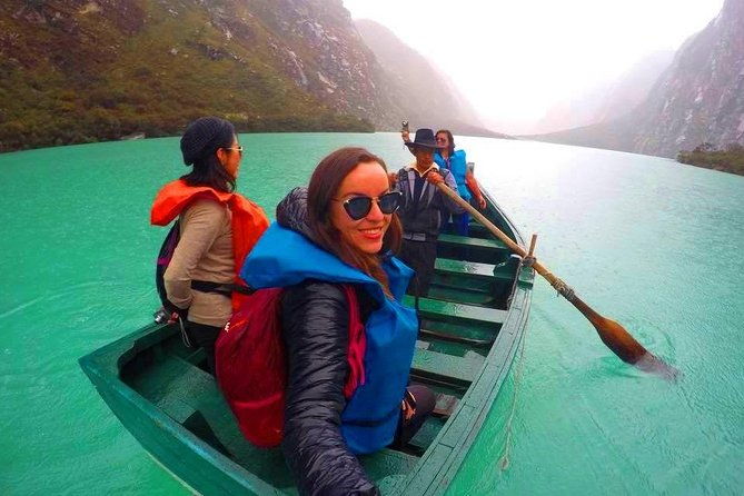llanganuco-lake-cordillera-blanca