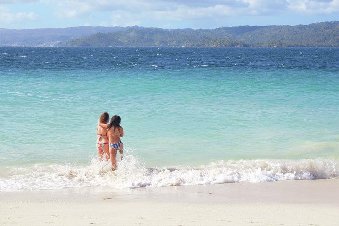 los-haitises-national-park-and-cayo-levantado-island-with-local-guides