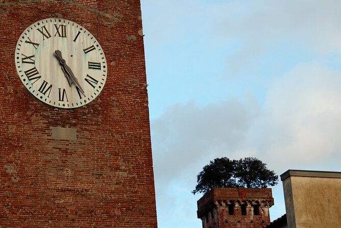 lucca-walking-tour-of-the-city-centre-and-the-walls