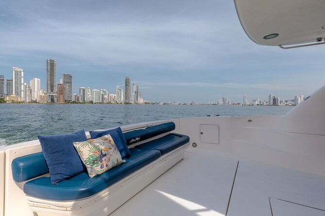 luxury-yacht-rental-in-cartagena-de-indias-sea-ray-56