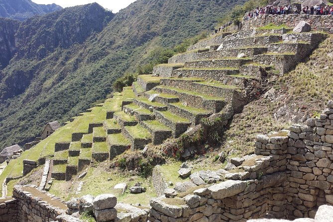 machu-picchu-private-guide-service-from-aguas-calientes