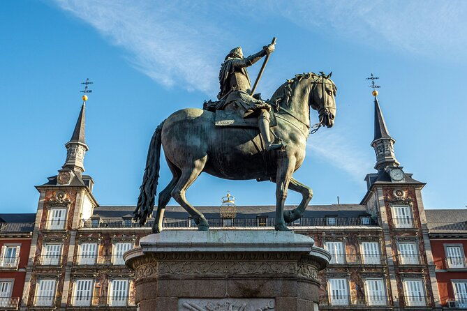 madrid-bike-tour-with-churros-and-wine-ham-and-cheese-upgrade