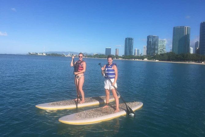 magic-island-honolulu-stand-up-paddling