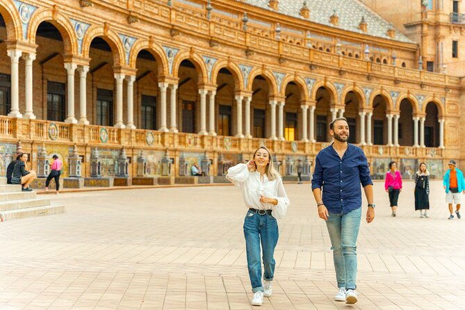 make-seville-unforgettable-private-photoshoot-at-plaza-de-espana