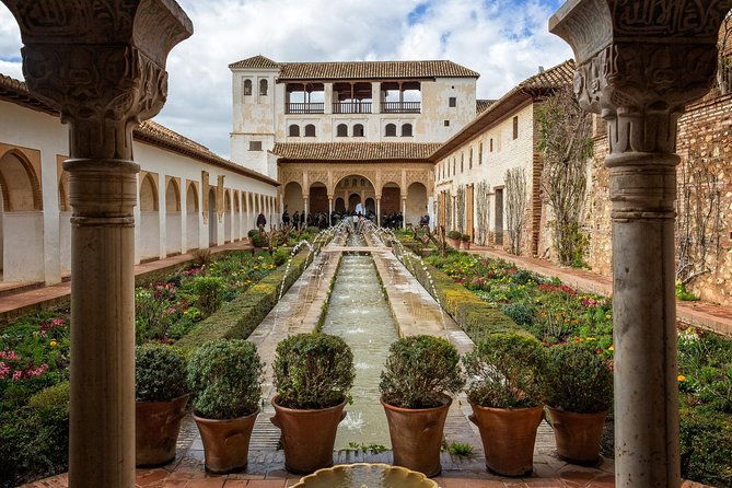 malaga-to-granada-trip-with-alhambra-tickets-included