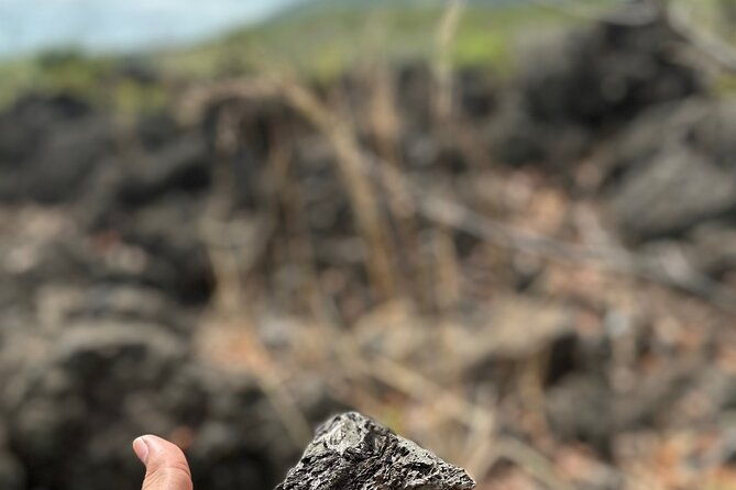 masaya-volcano-hike-through-comalito-hill-apoyo-lagoon