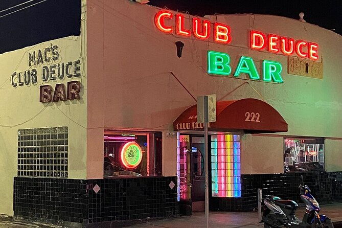 miami-beach-bar-tour-art-deco-neon-lights-by-local-historian