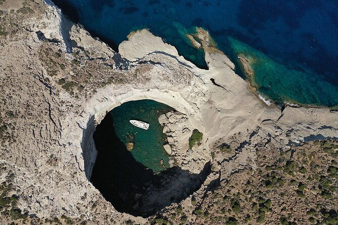 milos-self-drive-private-boat-no-license-required-aphrodite-ii