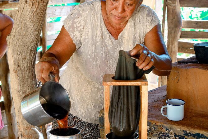 mofongo-coffee-barefoot-grounding-experience-with-food-samples