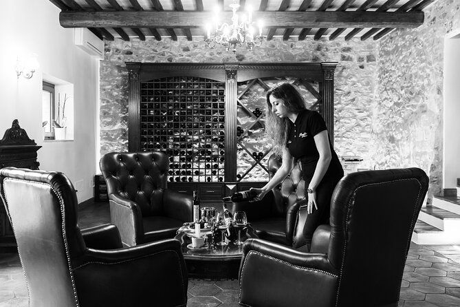 montalcino-cellar-tour-brunello-tasting-and-appetisers