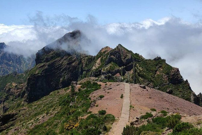 morning-self-guided-hike-pico-arieiro-to-pico-ruivo-w-transfers