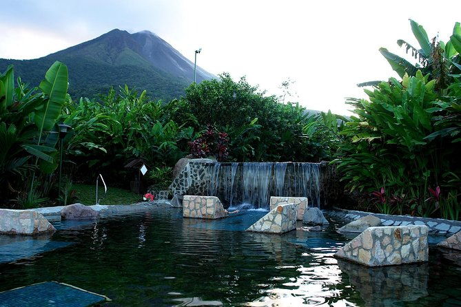 morning-volcano-hike-and-baldi-hotsprings