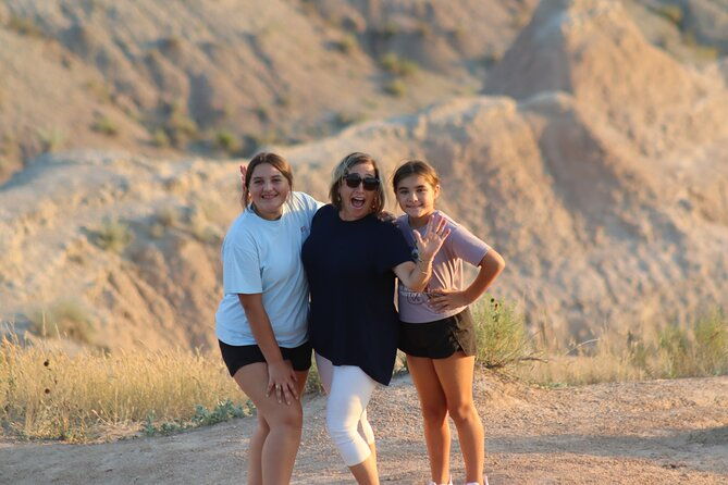 mount-rushmore-badlands-iconic-highlights-in-a-day