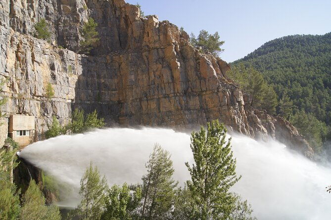 mountain-hike-thermal-springs-private-full-day-tour-2