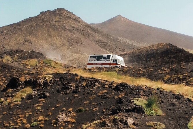 mt-etna-trek-reach-the-highest-peaks-of-the-volcano-tickets-inc-3