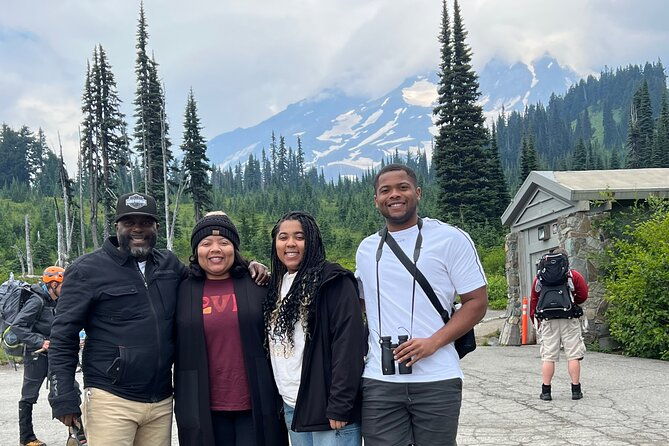 mt-rainier-full-day-adventure-luxury-suv-up-to-7-guests-2