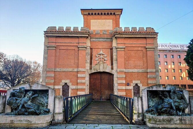 murder-mystery-in-bologna-exploration-game-and-tour