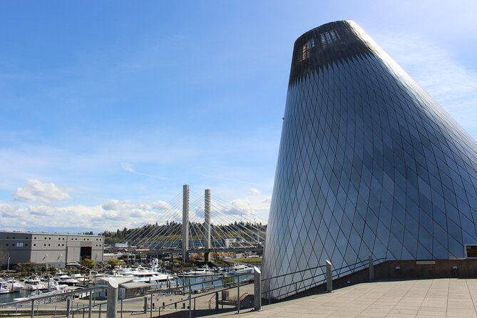museum-of-glass-and-thea-foss-waterway-walking-tour