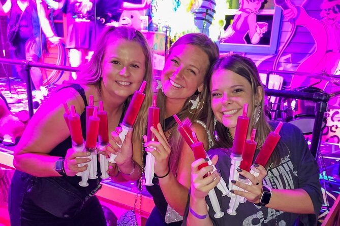 nashville-bar-crawl-with-vip-club-entrance-souvenir-bonus-shots