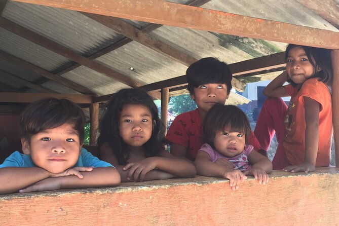 natural-day-in-an-indigenous-village