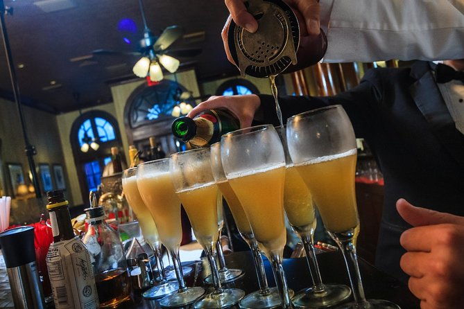 new-orleans-cooking-class-and-cocktail-walking-tour
