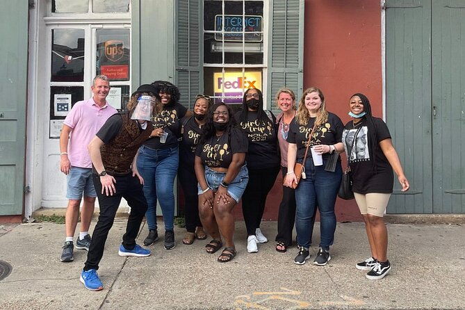 new-orleans-happy-hour-ghost-walking-tour-pub-crawl