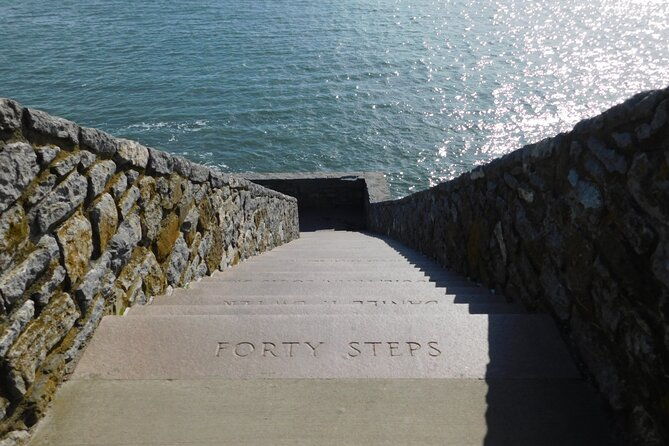 newport-cliff-walk-self-guided-walking-tour