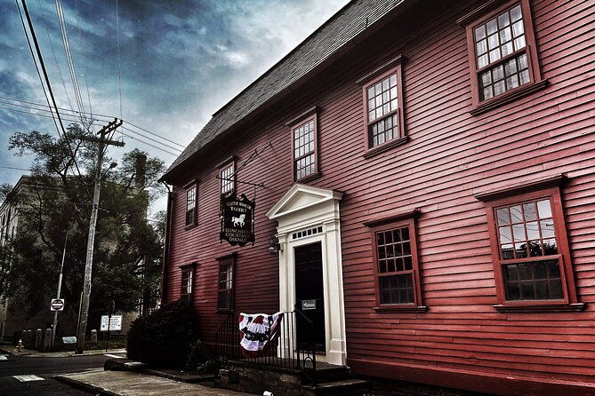 newport-ghosts-seaside-hauntings-and-hags-tour