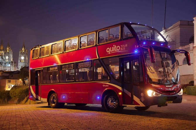 night-tour-in-quito-with-free-time-at-la-ronda-street