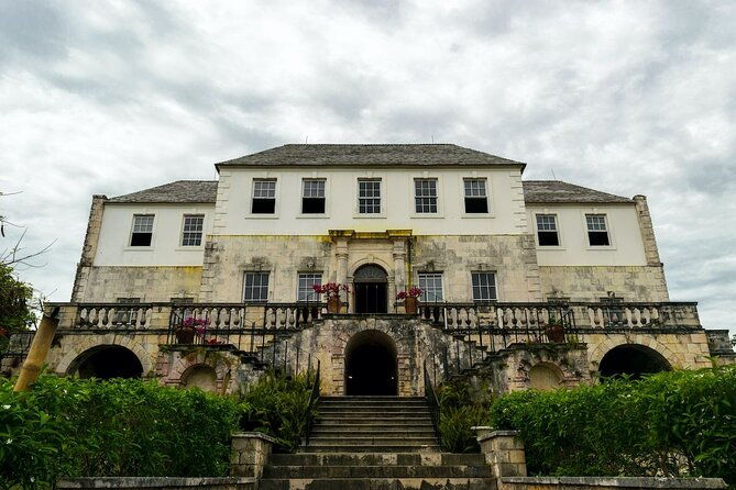 night-tour-of-rose-hall-haunted-mansion-plus-luminous-lagoon