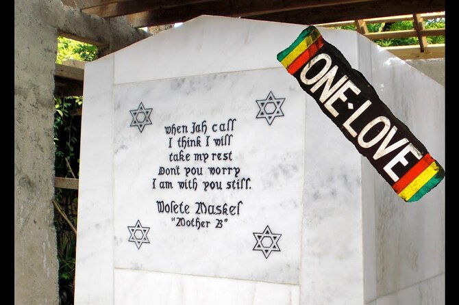 nine-miles-bob-marleys-birthplace-and-river-tubing-from-montego-bay