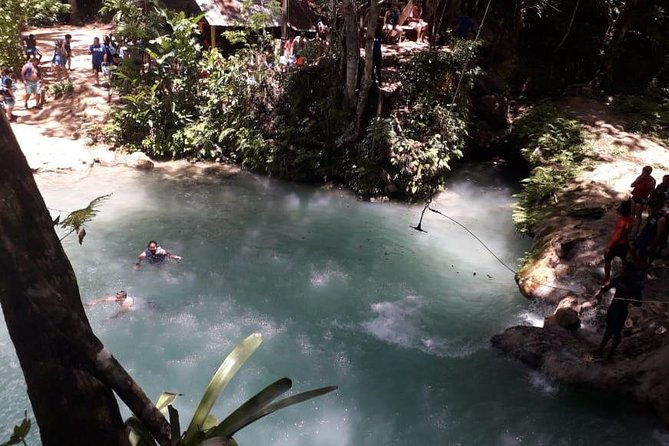 ocho-rios-river-tour-blue-hole-dunns-river-and-tubing