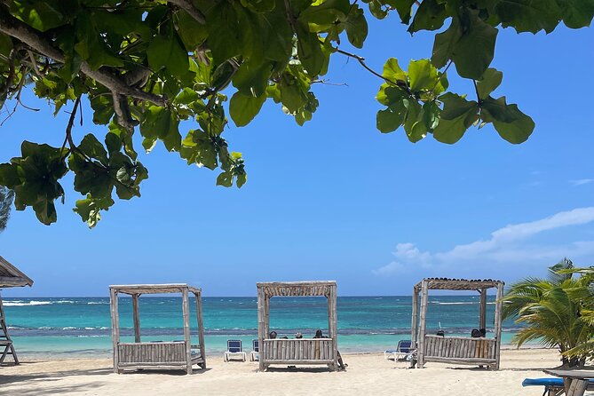 ocho-rios-white-river-tubing-along-with-beach-and-lunch-stop