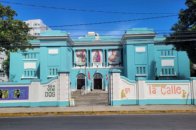 old-new-san-juan-history-city-tour-street-art