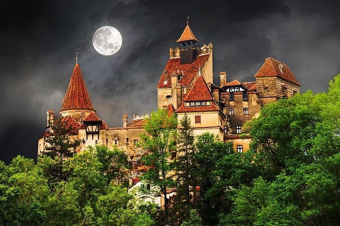 one-day-at-dracula-castle-rasnov-fortress-prejmer-fortified-church-from-brasov
