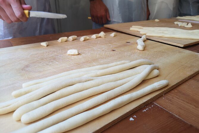orecchiette-pasta-class-in-lecce-with-wine-pairings