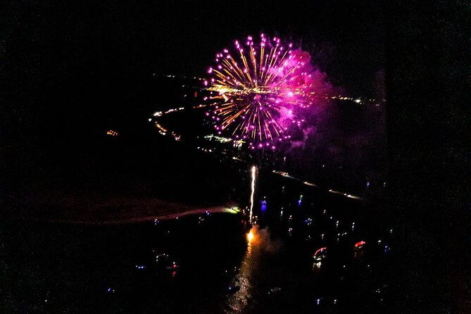 orlando-city-lights-and-fireworks-premier-helicopter-tour
