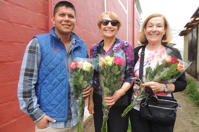 otavalo-indian-market-and-rose-farm-shared-tour
