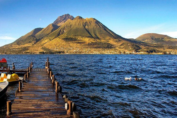 otavalo-marketplace-and-cotacachi-town-from-quito