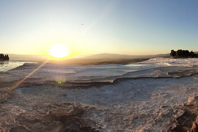 pamukkale-tour-from-kusadasi-with-hot-air-balloon-flight