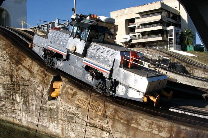 panama-canal-layover-tour