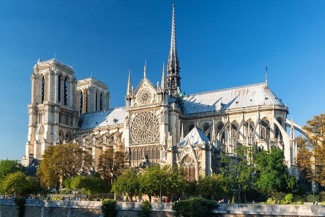 paris-tour-from-le-havre-with-notre-dame-and-seine-river-cruise