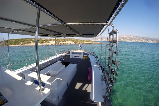 paros-cruise-to-antiparos-despotiko-with-traditional-boat