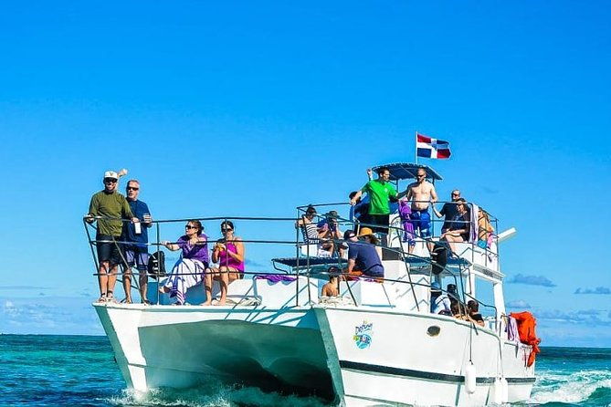 party-boat-and-snorkel-tours