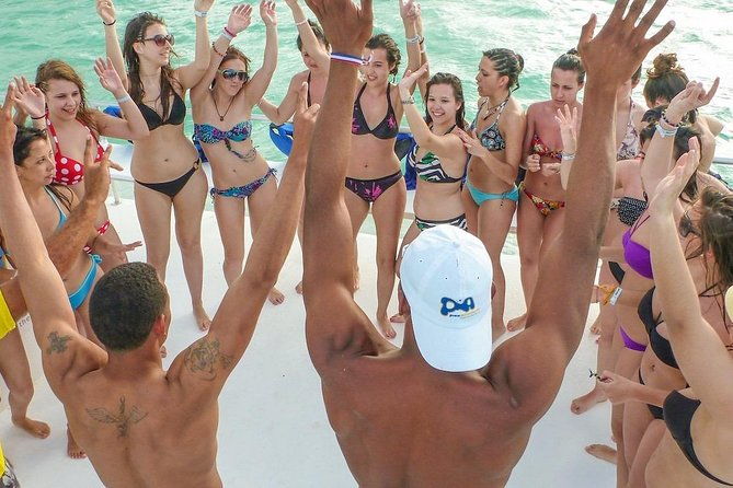 party-boat-booze-cruise-punta-cana