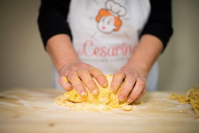 pasta-and-tiramisu-class-with-mamma-in-spoleto