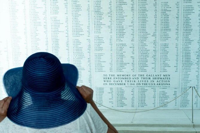 pearl-harbor-arizona-memorial-missouri-battleship-city-tour