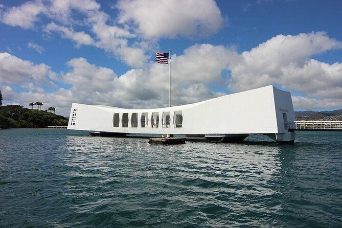 pearl-harbor-uss-arizona-memorial-private-2