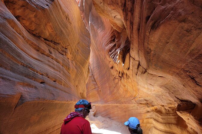 peek-a-boo-slot-canyon-adventure-private